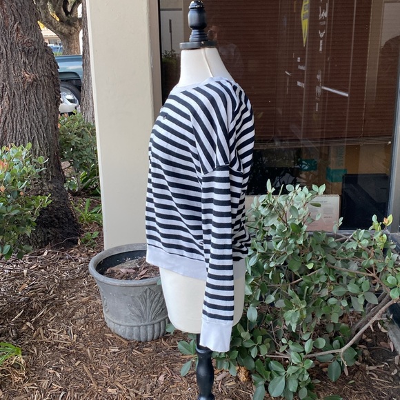 Splendid - woman’s, long sleeve, distressed top in size M in Black/White striped - Picture 2 of 6